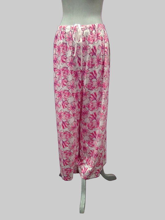 Wild Bleu Printed Capris - Strawberry Delight - 2X