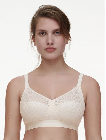 Chantelle Easy Feel Norah Lace wireless bra - Talc - C13F80 ONL