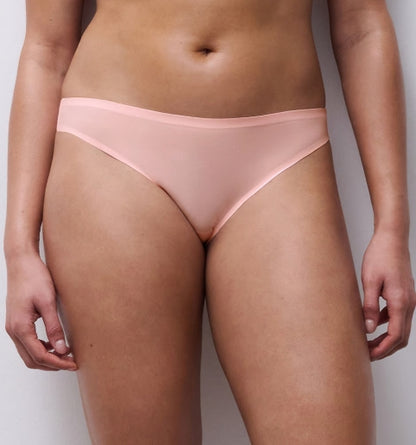 Chantelle Seamless Thong in Nymphea Pink- O/S - C26490